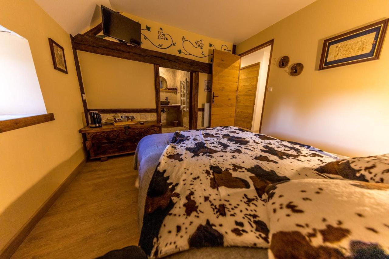 Domaine De La Ferte Clairbois Hotel Sainte-Suzanne  ภายนอก รูปภาพ