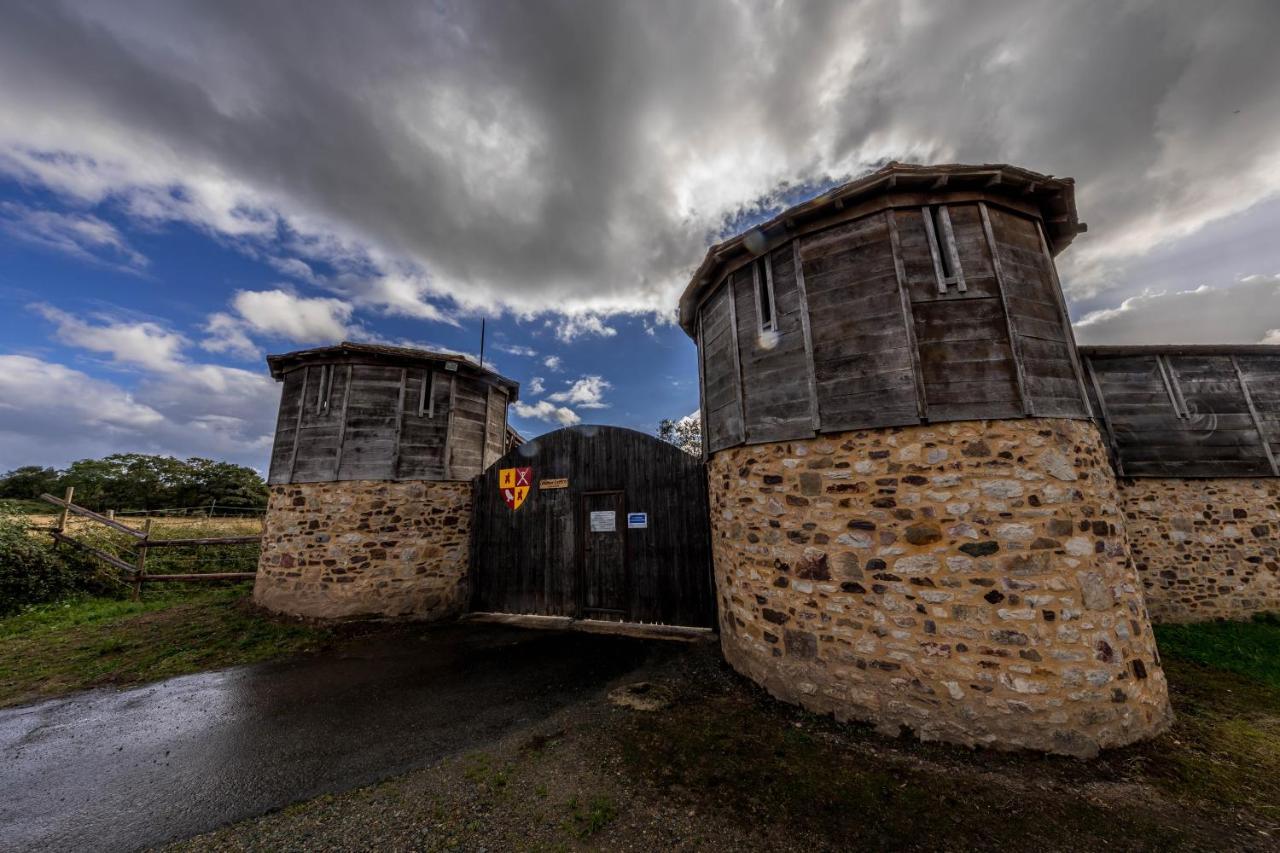 Domaine De La Ferte Clairbois Hotel Sainte-Suzanne  ภายนอก รูปภาพ