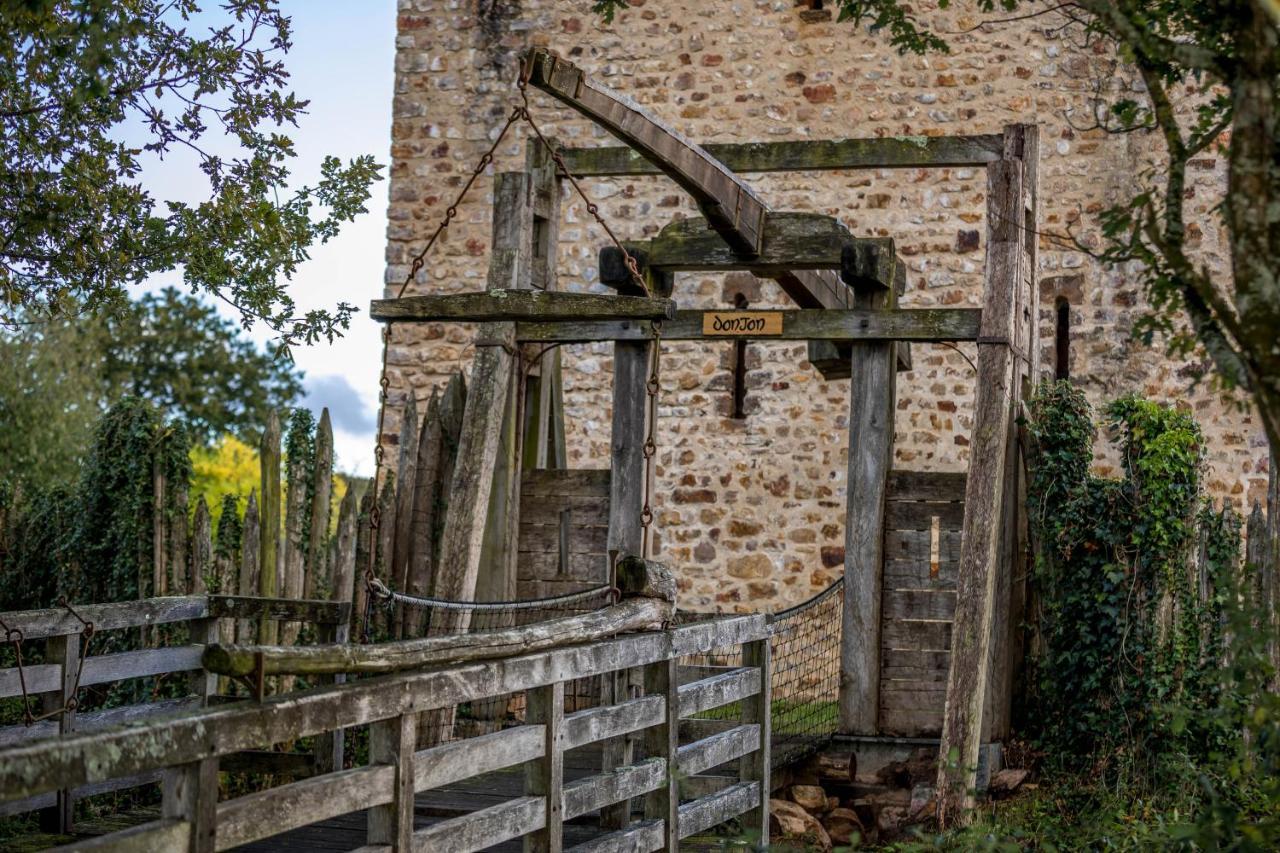 Domaine De La Ferte Clairbois Hotel Sainte-Suzanne  ภายนอก รูปภาพ